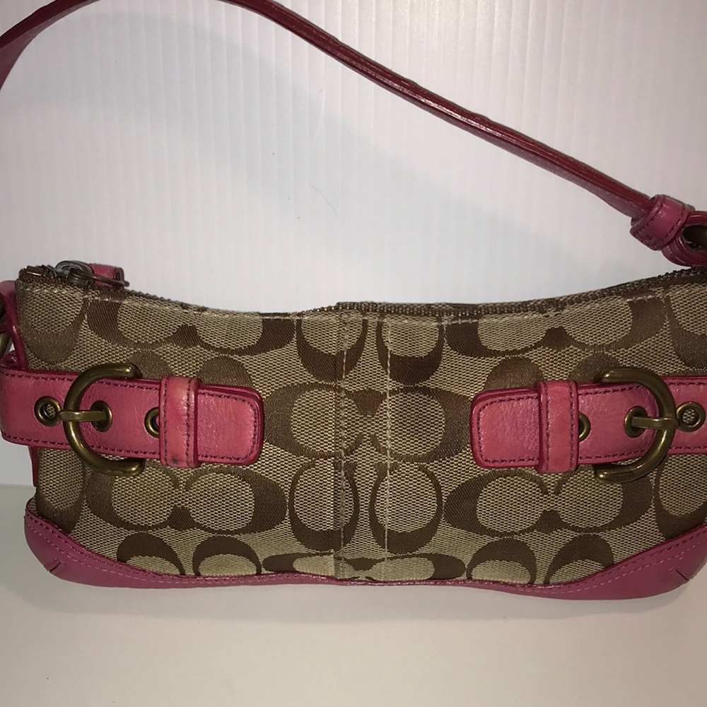 Vintage Coach Signature Demi Clutch (NO LOWBALL OFFERS PLEASE)